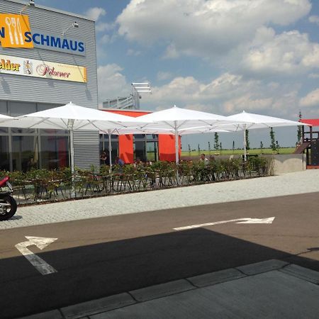 Отель Autohof Bitterfeld Экстерьер фото